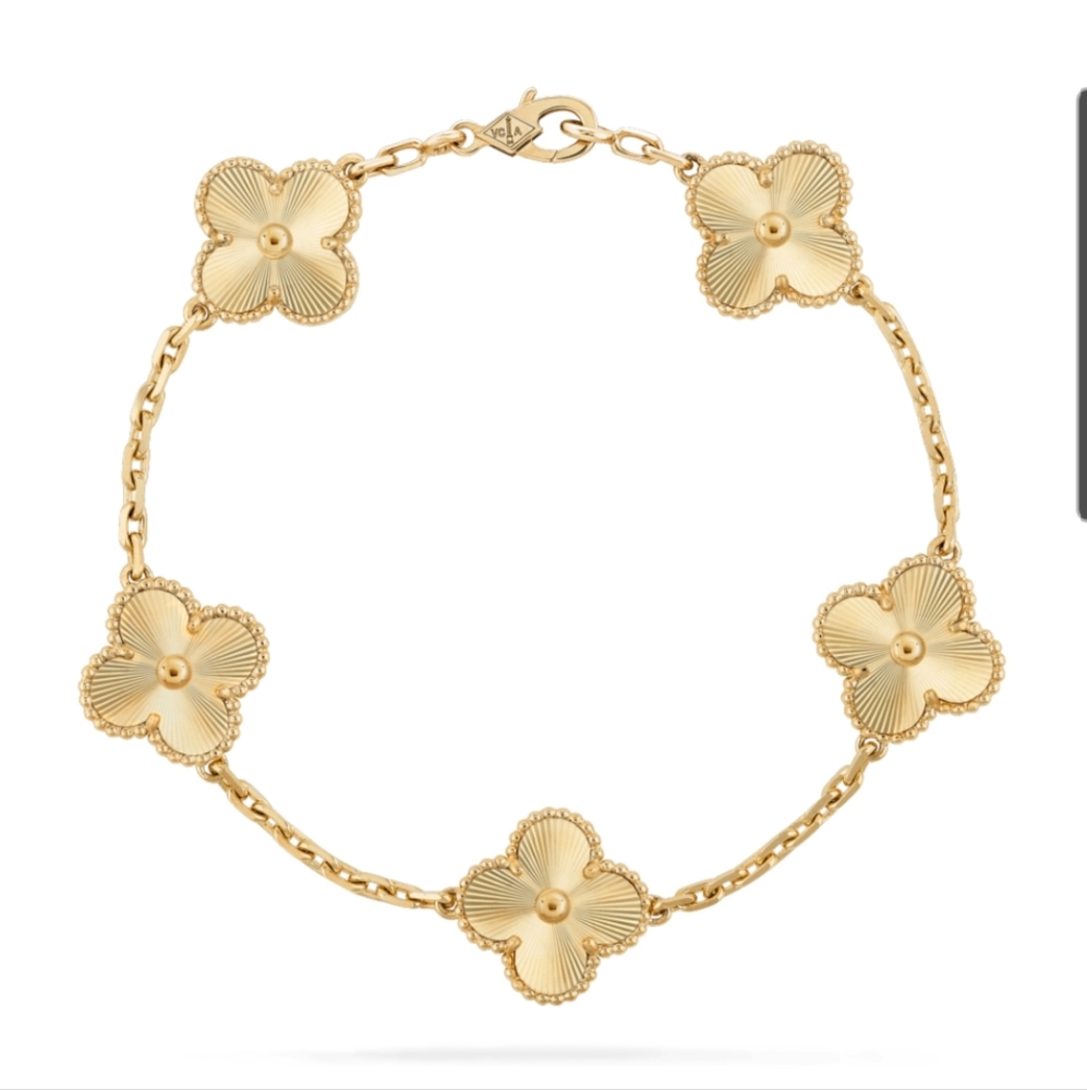 Van Cleef & Arpels Guilloché Vintage Alhambra Bracelet, Yellow Gold 5 motifs